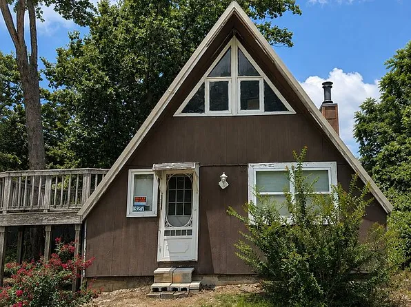 327 Rebel Ln, Lampe, MO 65681
