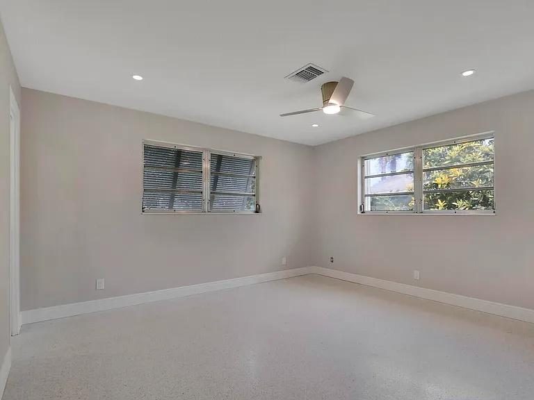 732 Pelican Way — Photo 26
