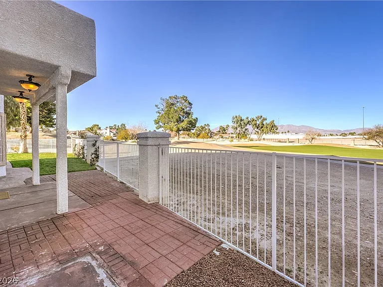 5152 Forest Oaks Dr — Photo 47