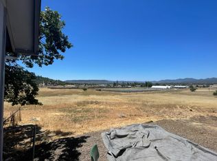 3576 Beagle Rd, White City, OR 97503
