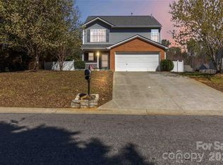 917 Poplar Forest Rdg, Clover, SC 29710