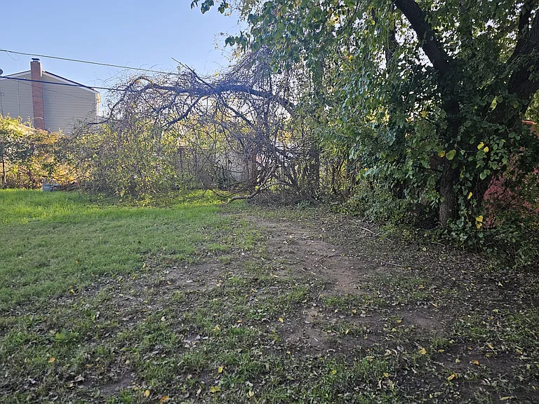 3928 Teal Dr — Photo 2