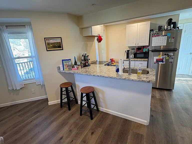 1922 Delaware Ave #6 — Photo 7