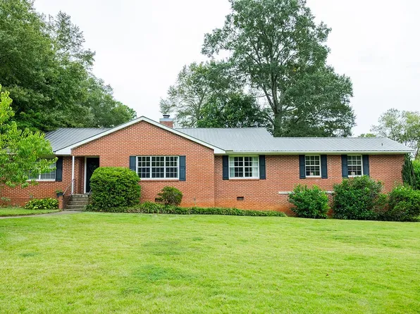 1403 Pinedale Dr, Opelika, AL 36801