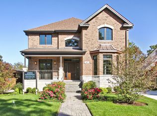 417 N Redfield Ct, Park Ridge, IL 60068