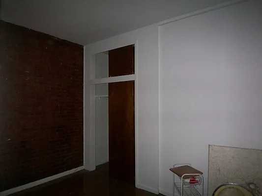Rented by Fleet Realty | media 12