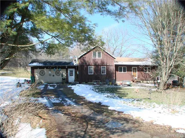 13740 Miller Ave, Sardinia, NY 14030