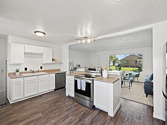 2nd image of 225 Abert Ave