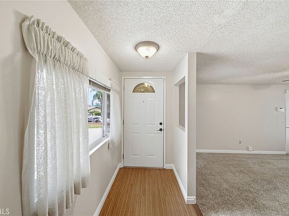 4th image of 22236 Victoria St