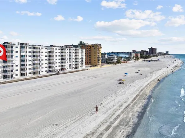 18650 Gulf Blvd APT 402, Indian Shores, FL 33785