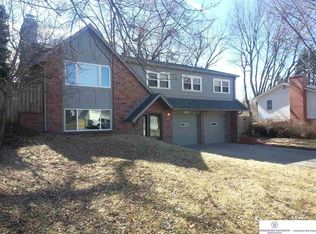 1801 Cascio Dr, Bellevue, NE 68005