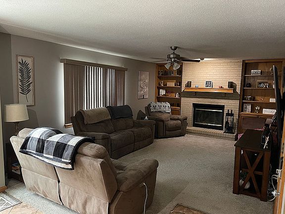 2nd image of 3111 Oakley Dr