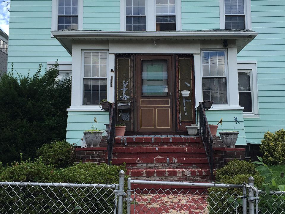 1st image of 159 Palmer Ave