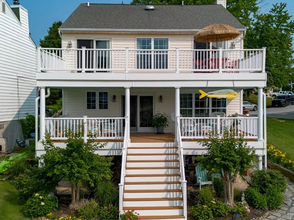 2600 Bauernschmidt Dr, Baltimore, MD 21221