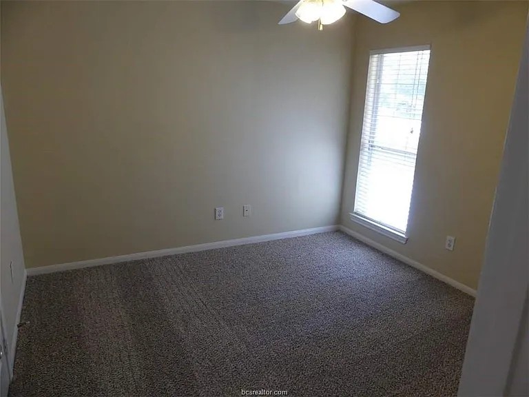 3207 Neuburg Ct — Photo 14