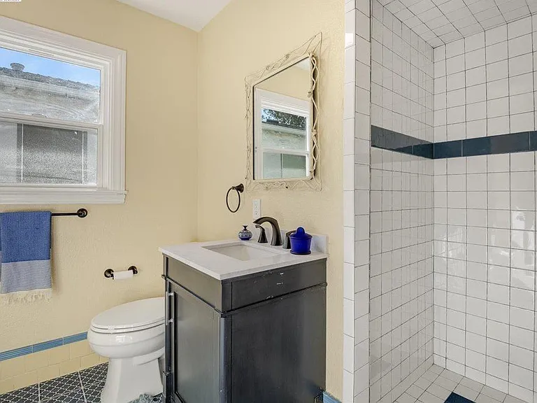 755 Bird Ave — Photo 10