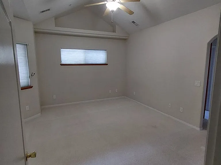 3844 E Jacamar Dr — Photo 9