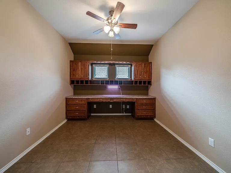 304 Jack Ryan Ln — Photo 16