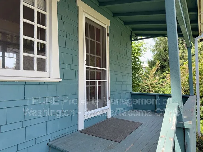 2106 42nd Ave SW — Photo 17