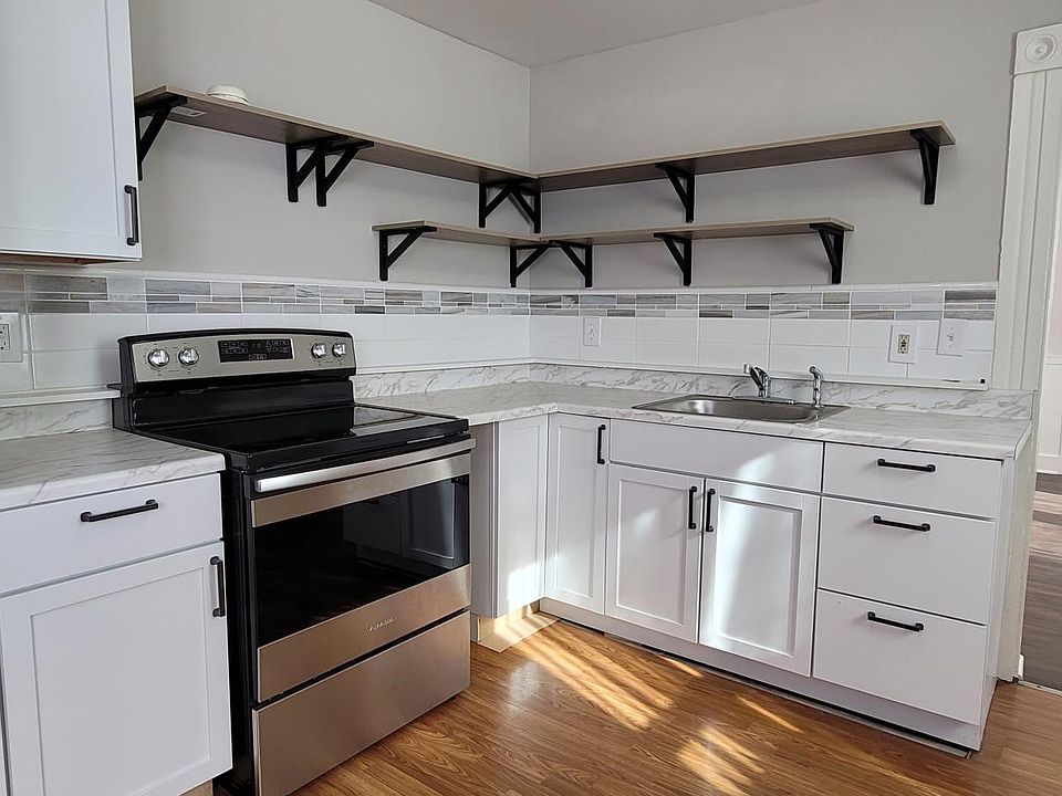 1st image of 1501 College Ave NE #1