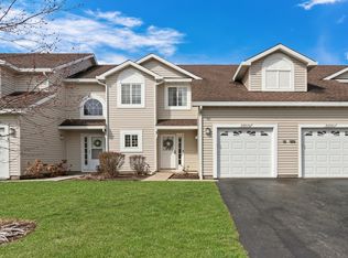 33924 N Berwick Ln, Gurnee, IL 60031