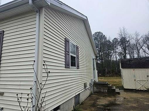 5th image of 3330 Lawsonia Rd