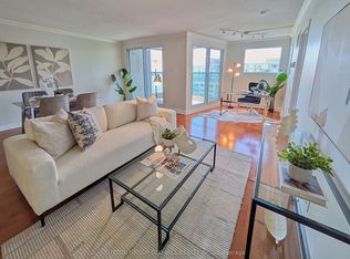 99 Harbour Sq #1512, Toronto, ON M5J2H2