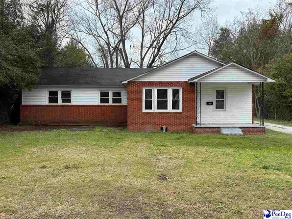 74 Victory Dr, Cheraw, SC 29520