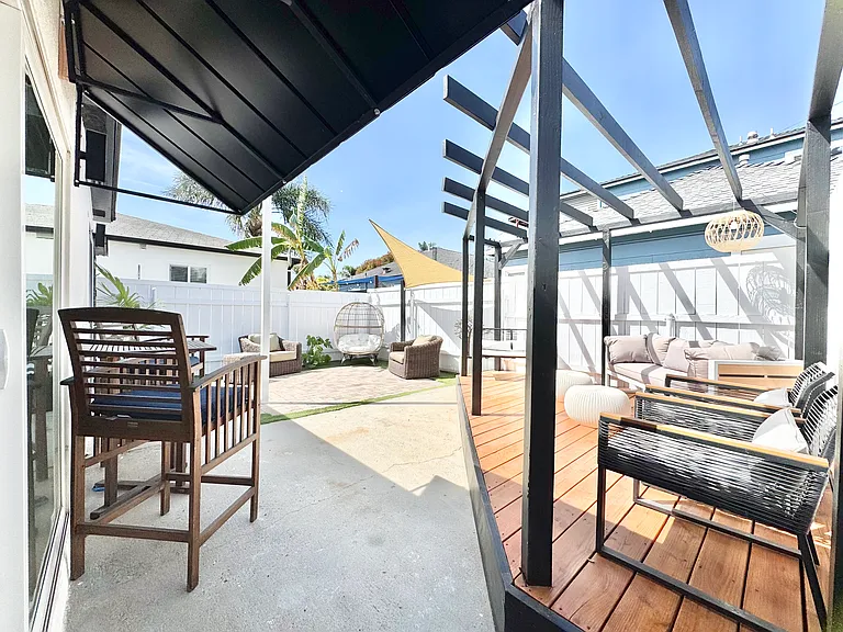 3951 Haines St — Photo 14