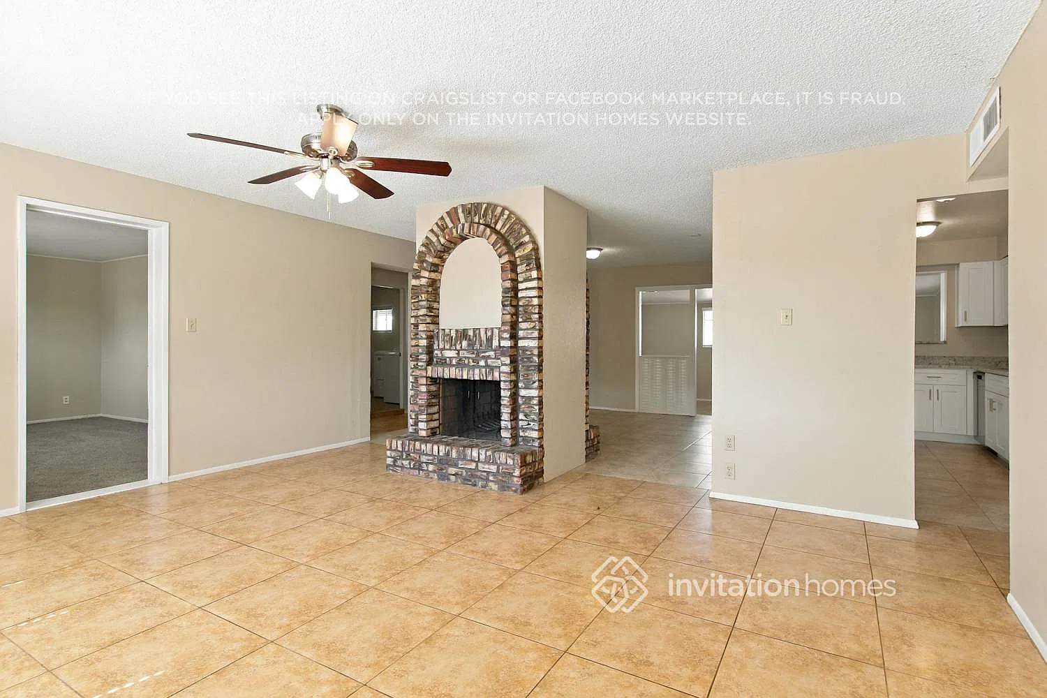 5958 W Hazelwood St Phoenix, AZ 85033 — Photo 3