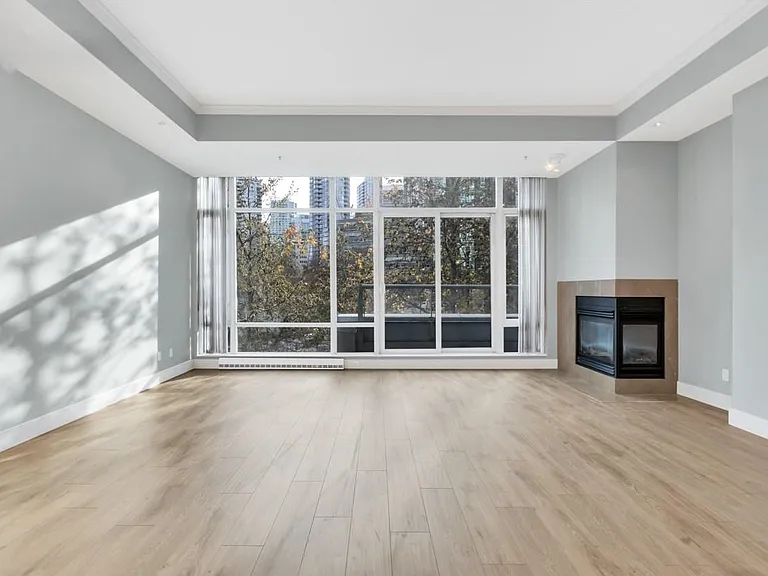 499 Broughton St #301 — Photo 7