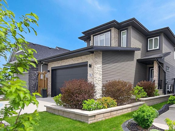 2nd image of 61 Encore Cres
