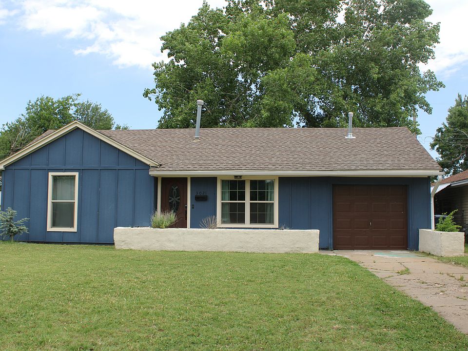 1st image of 3021 W Fairfield Ave