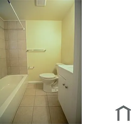 1737 T St SE #4