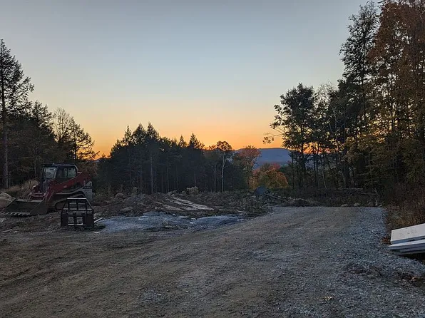 435 S Mendon Rd, Rutland, VT 05701