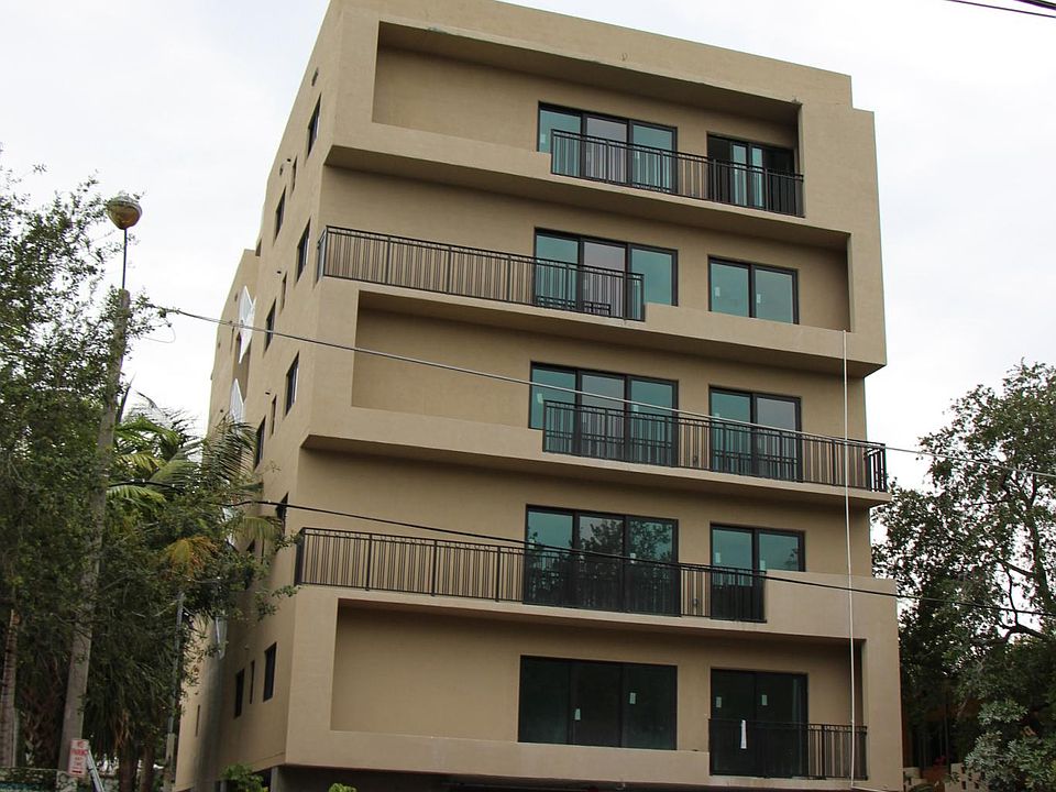 1st image of 568 NE 66th St APT 602