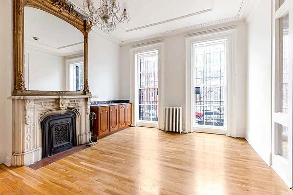 Rented by Douglas Elliman | media 16