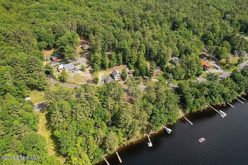 2nd image of 1062 S Shore Road
