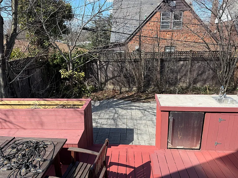8337 Charlecote Rdg — Photo 38