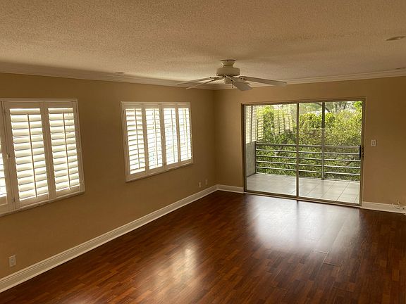 5th image of 1400 NE 57th St APT 301