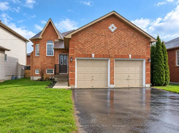 9 Catherine Dr, Barrie, ON L4N 0Y5