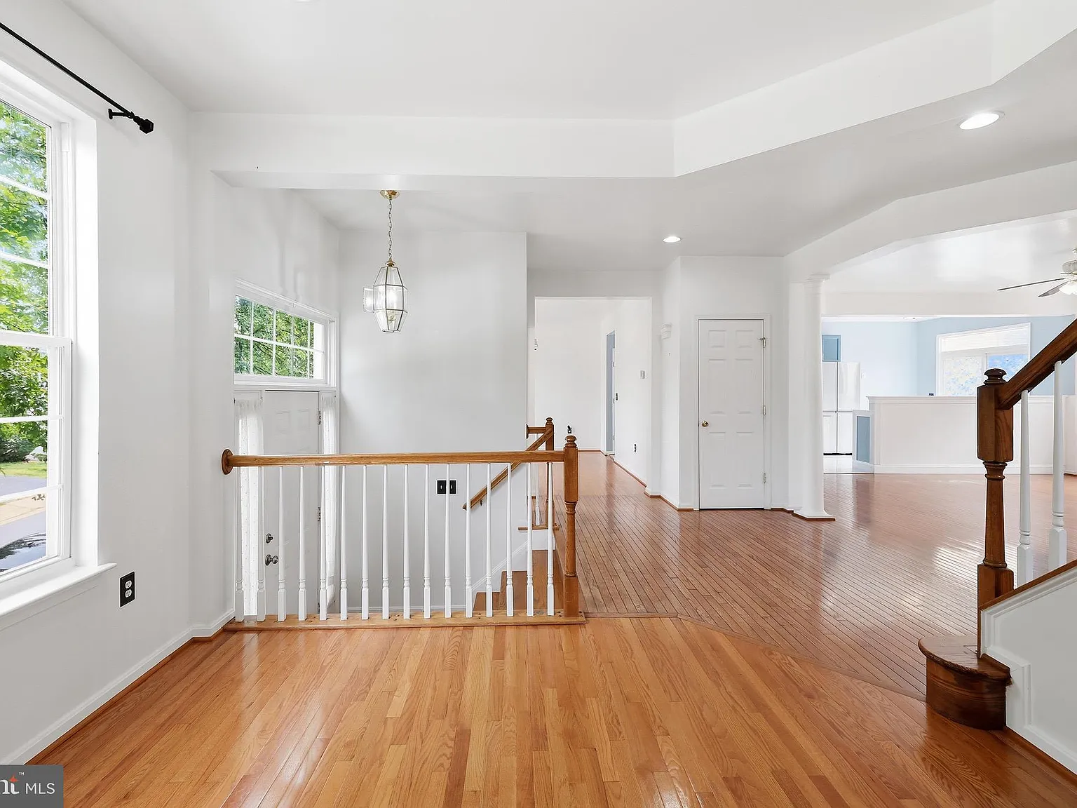 6 bed, 3.5 bath, 3876 sqft, $3,799 — Photo 4