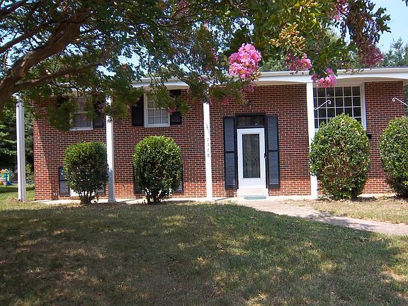 2nd image of 7378 Park Dr