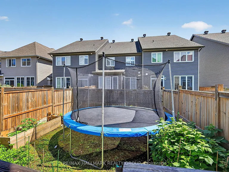 111 Eric Maloney Way — Photo 34