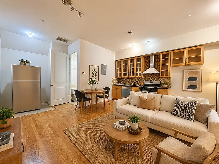 16 Goodwin Pl #1P — Photo 4