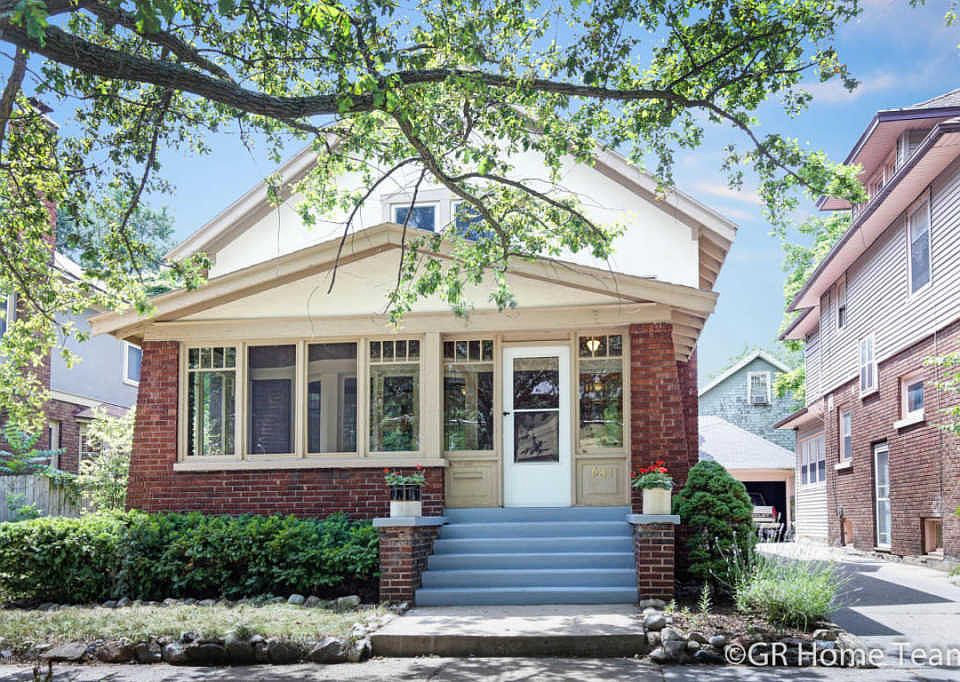 1st image of 641 Giddings Ave SE