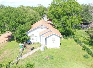 1704 N Goldman St, Victoria, TX 77901