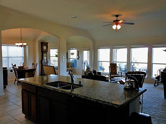 5th image of 1217 Lakebreeze Dr