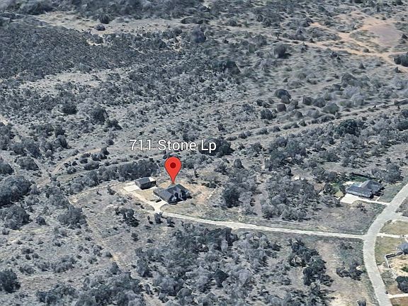 3rd image of 711 Stone Loop