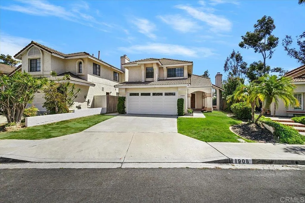 3 bed, 2.5 bath, 1532 sqft, $4,300 — Photo 1